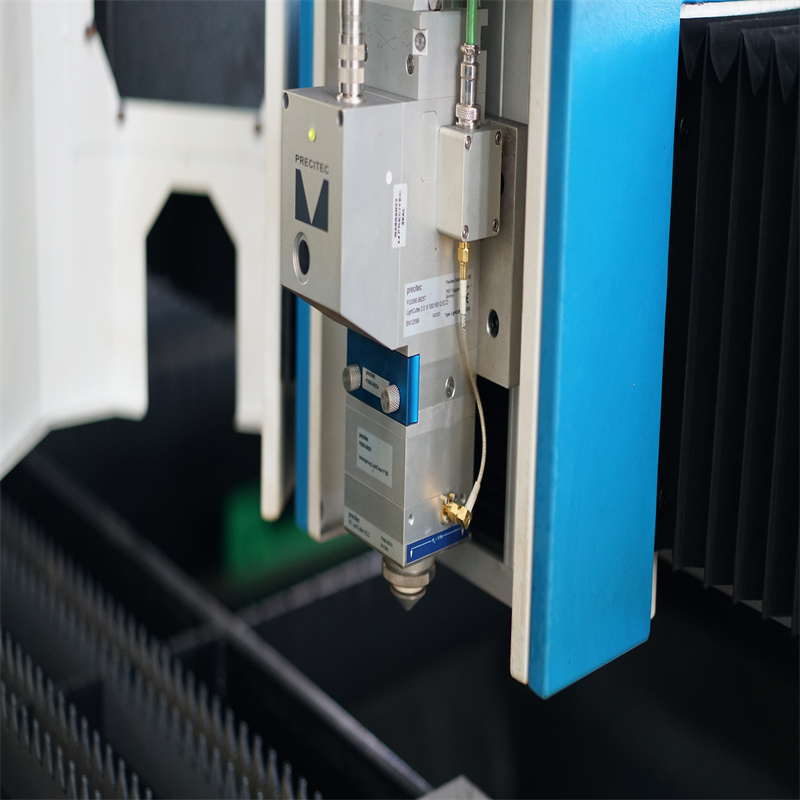 12kw vláknový laserový řezací stroj pro 10mm uhlíkovou ocel