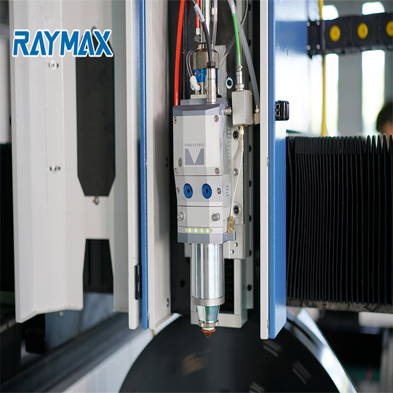 1500Watt 2Kw 3000W 6000W Iron Ss 3D IPG CNC stroj na řezání plechových vláken laserem