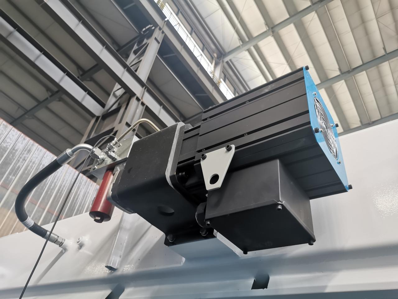 4 Axis Cnc Tandem Press Brake With Delem Da58t 2d Graphical Controller 4osý CNC tandemový ohraňovací lis s 2d grafickým ovladačem Delem Da58t