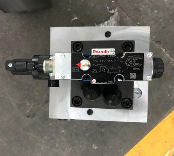 4 Axis Cnc Tandem Press Brake With Delem Da58t 2d Graphical Controller 4osý CNC tandemový ohraňovací lis s 2d grafickým ovladačem Delem Da58t