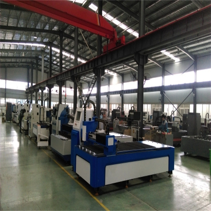 500w plechový laserový řezací stroj s nízkou cenou na prodej