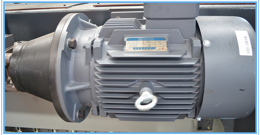 60t Q35-16 Hydraulic Ironworker Shearing Punching Bending And Notching Machine 60t Q35-16 Hydraulické železářské stroje Stříhání Děrování Ohýbací a vrubovací stroj