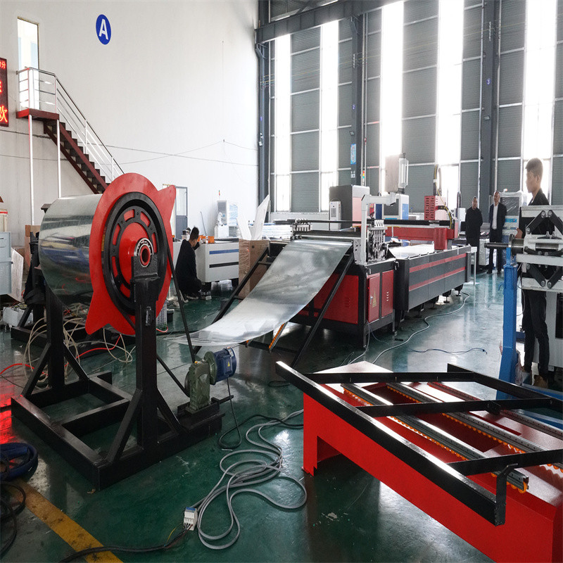 Laserový řezací stroj na kovové vlákno Raycus CNC 1000w 1500w 2000w