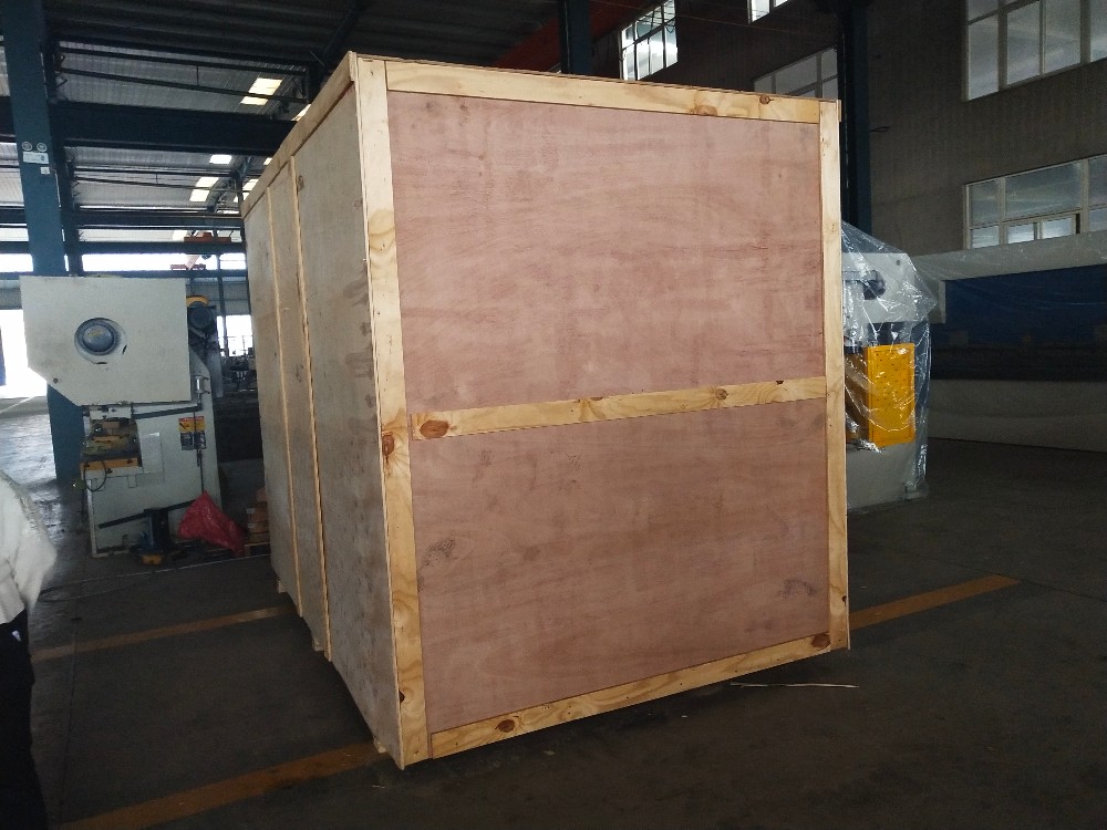 China Metal Hydraulic Press Brake Machine With Reasonable Price Čína Kovový hydraulický ohraňovací lis s rozumnou cenou