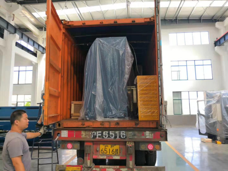 Cnc Nc Hydraulic Press Metal Guillotine Shear Machine For Carbon Stainless Steel Sheet CNC Nc Hydraulický lis na kovové gilotinové nůžky na plechy z uhlíkové nerezové oceli