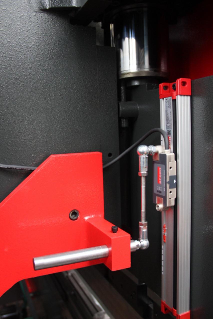 Delem Da66t 125 3+1 4+1 6+1 8+1 Cnc Hydraulic Press Brake For Metal Plate Bending Delem Da66t 125 3+1 4+1 6+1 8+1 CNC hydraulický ohraňovací lis pro ohýbání plechů