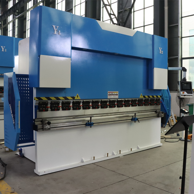 Electric Hydraulic Sheet 4 Axis Cnc Delem Press Brake 63t Metal Bending Machine Elektrický hydraulický 4osý CNC ohraňovací lis Delem s ohýbačkou kovů 63t