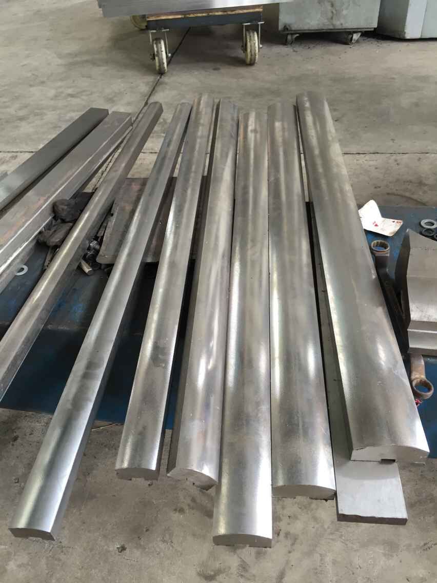 Plně automatický stroj na ohýbání plechů s vysokým výkonem a CNC ohraňovací lis