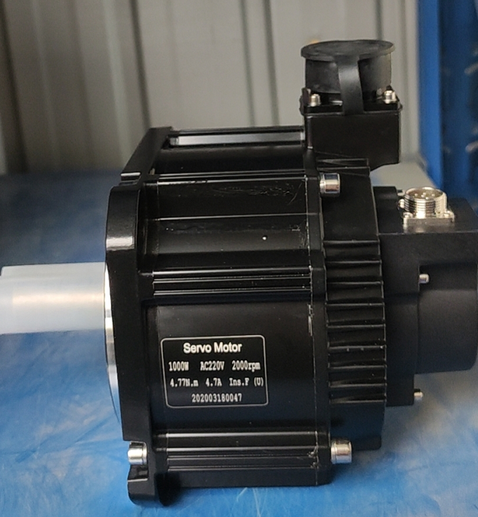 High Precision Fiber Laser Cutting Metal Stainless Steel Carbon 2000w Vysoce přesné laserové řezání kovu z nerezové oceli Carbon 2000w