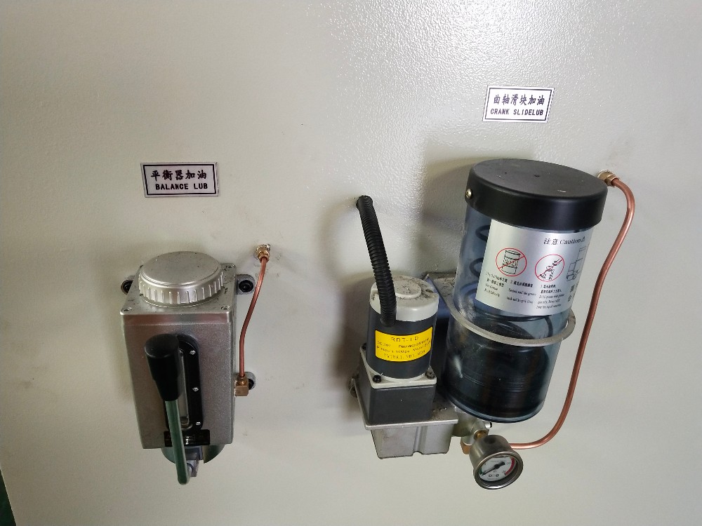 Pneumatic Friction Clutch High Performance Punch Press Machine Pneumatická třecí spojka Vysoce výkonný děrovací lis