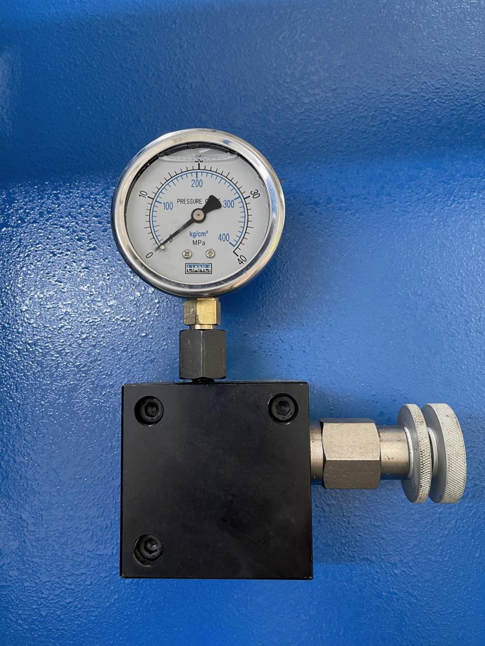 Wc67k-400T CNC Plc Ruční ohýbačka plechu Hydraulický NC ohraňovací lis